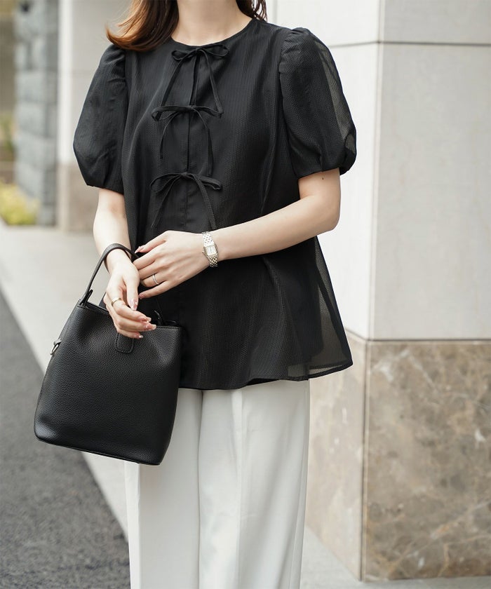 レディース トップス  ブラウス リボン ジャガード 半袖 きれいめ 上品 洗える ホワイト サックス ブラック M