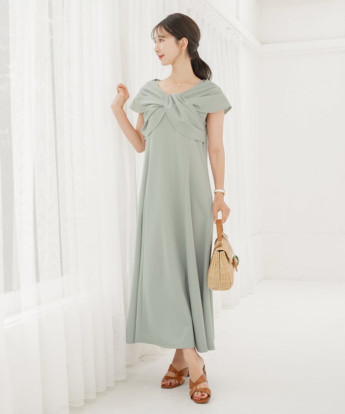 レディースワンピースロング丈リラックス伸縮ノースリーブオフショル風ツイストリボンエレガントフェミニン上品大人カジュアルアイボリーブラックブラウン