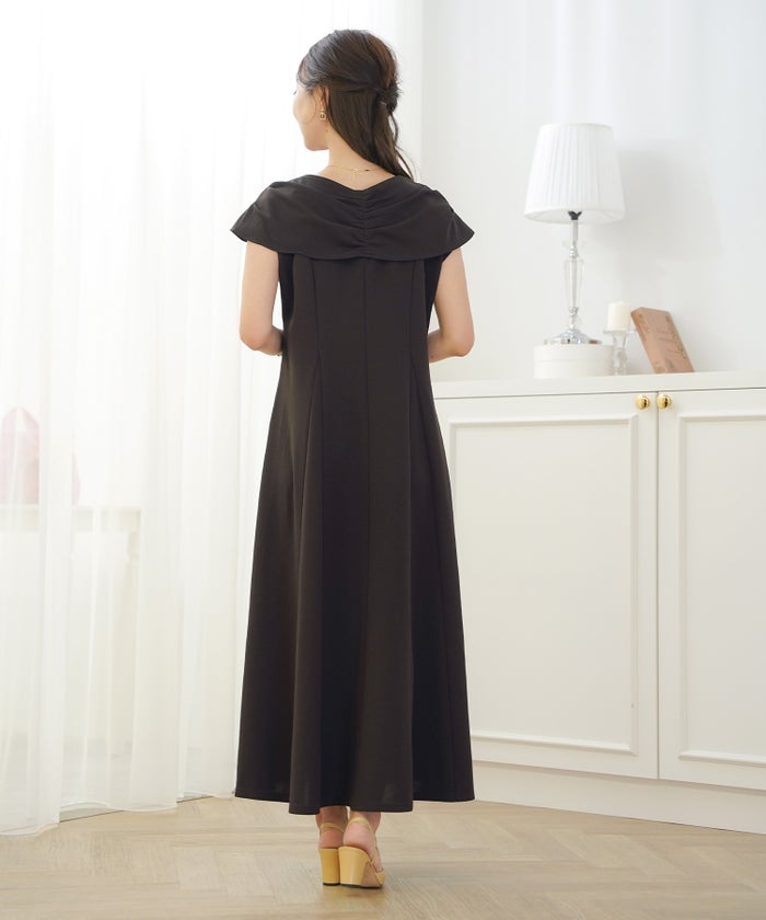 レディースワンピースロング丈リラックス伸縮ノースリーブオフショル風ツイストリボンエレガントフェミニン上品大人カジュアルアイボリーブラックブラウン