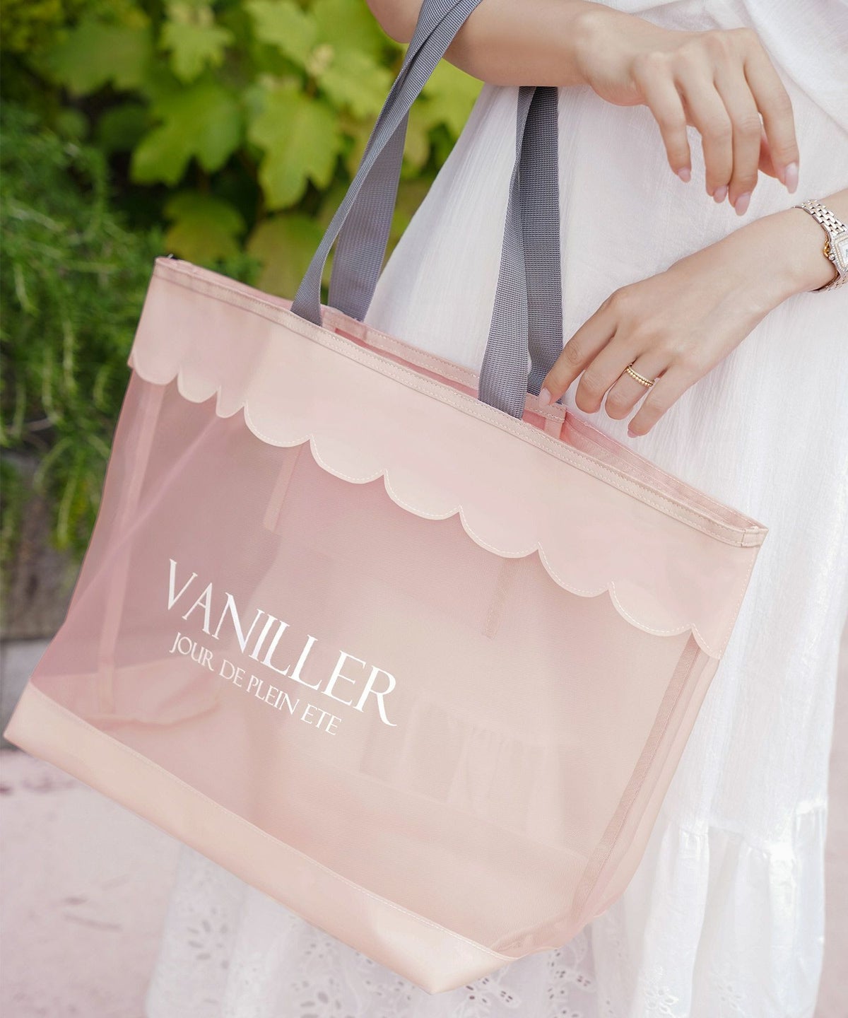 レディースファッションエレガントフェミニンメッシュバッグトートバッグスカラップロゴプリントオリジナルかわいいオフホワイトピンク軽量大容量透けPVC