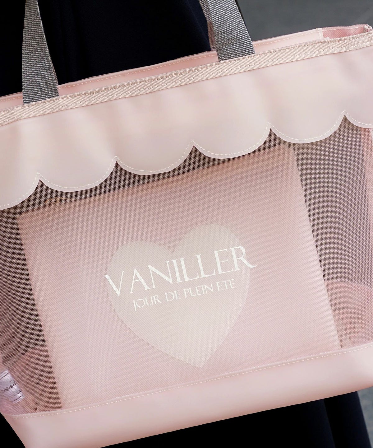 レディースファッションエレガントフェミニンメッシュバッグトートバッグスカラップロゴプリントオリジナルポーチセットポーチ付きミニポーチかわいいオフホワイトピンク軽量大容量透けPVC