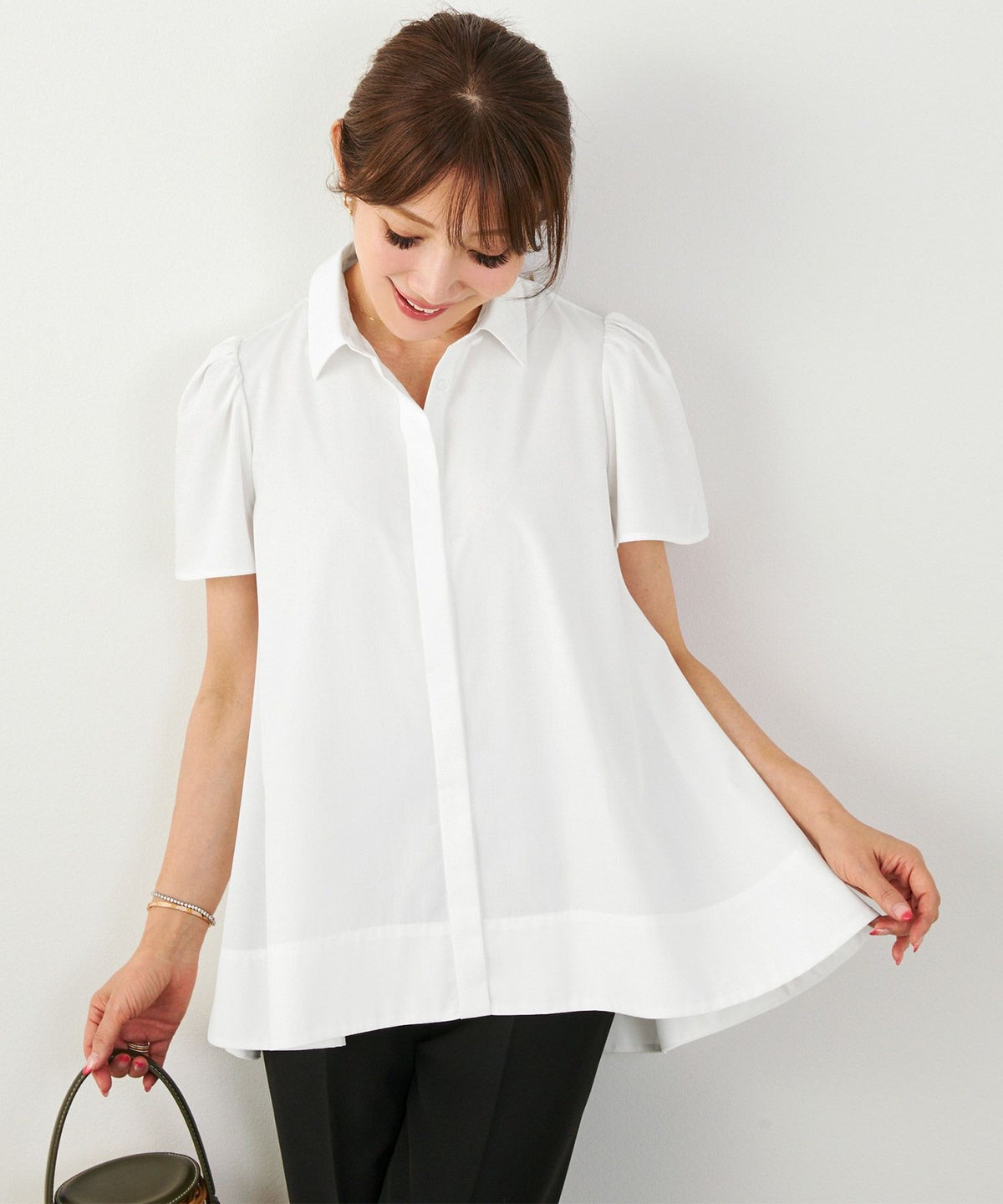 手洗い可かわいい上品きれいめ大人カジュアルオフィスシンプル襟付きイレヘム体型カバージョイントスペース