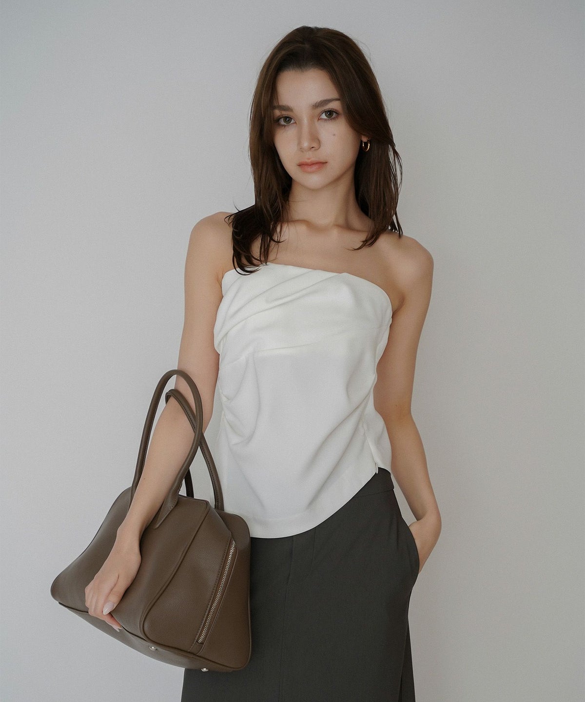 タック ドレープ サテン ベアトップス KINO THE KEI