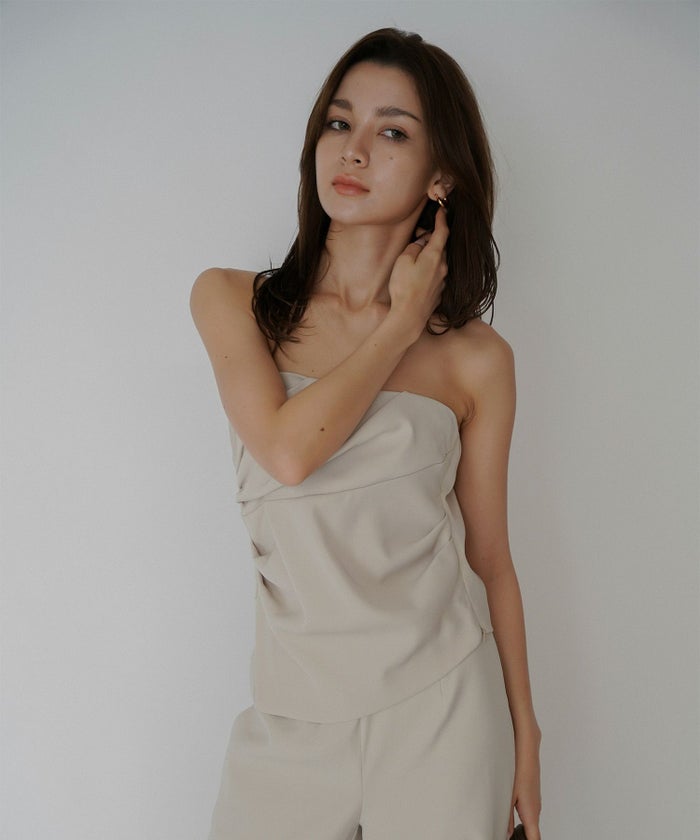 タック ドレープ サテン ベアトップス KINO THE KEI