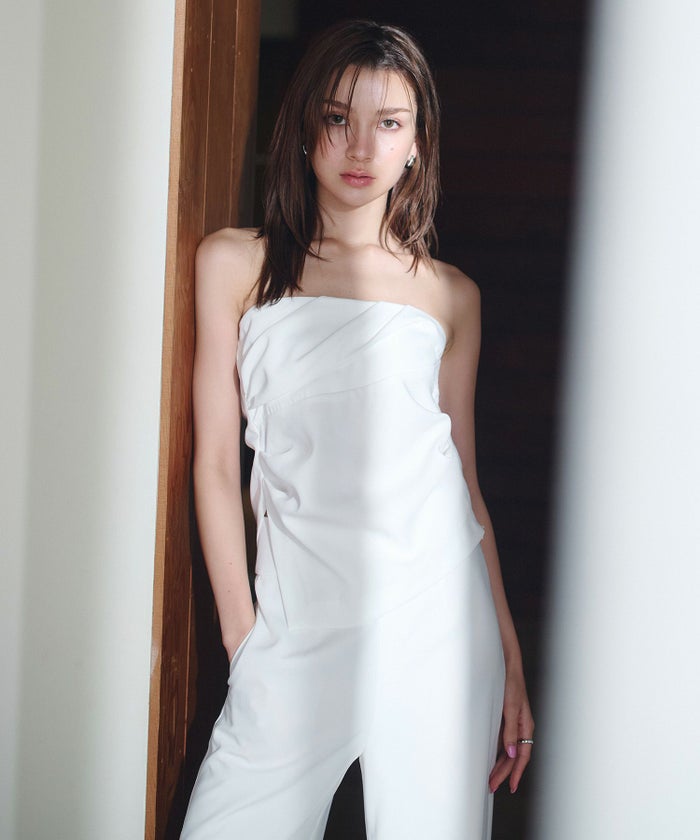 タック ドレープ サテン ベアトップス KINO THE KEI