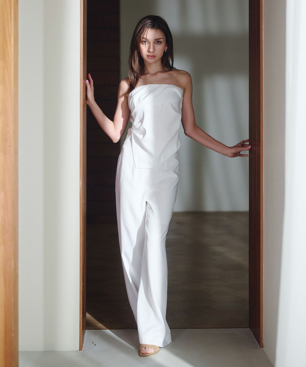 タック ドレープ サテン ベアトップス KINO THE KEI