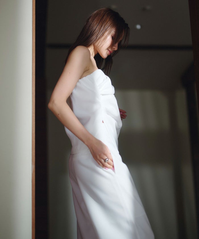 タック ドレープ サテン ベアトップス KINO THE KEI