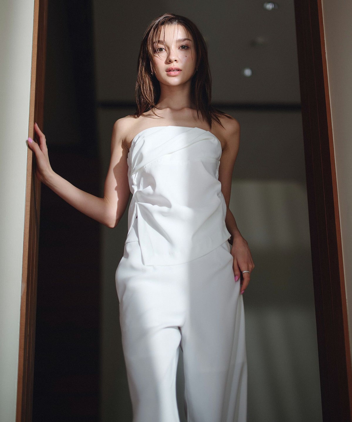 タック ドレープ サテン ベアトップス KINO THE KEI