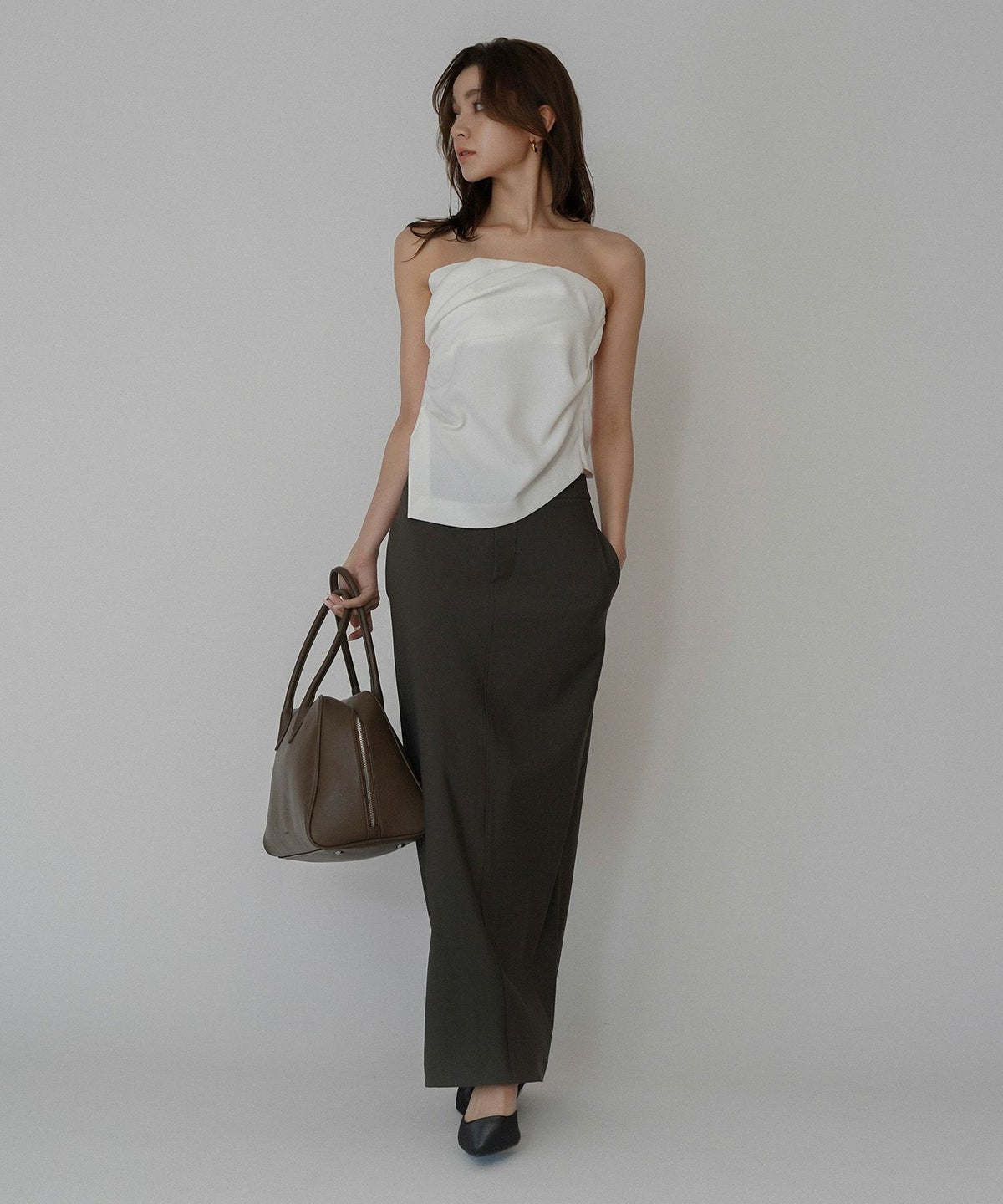 タック ドレープ サテン ベアトップス KINO THE KEI