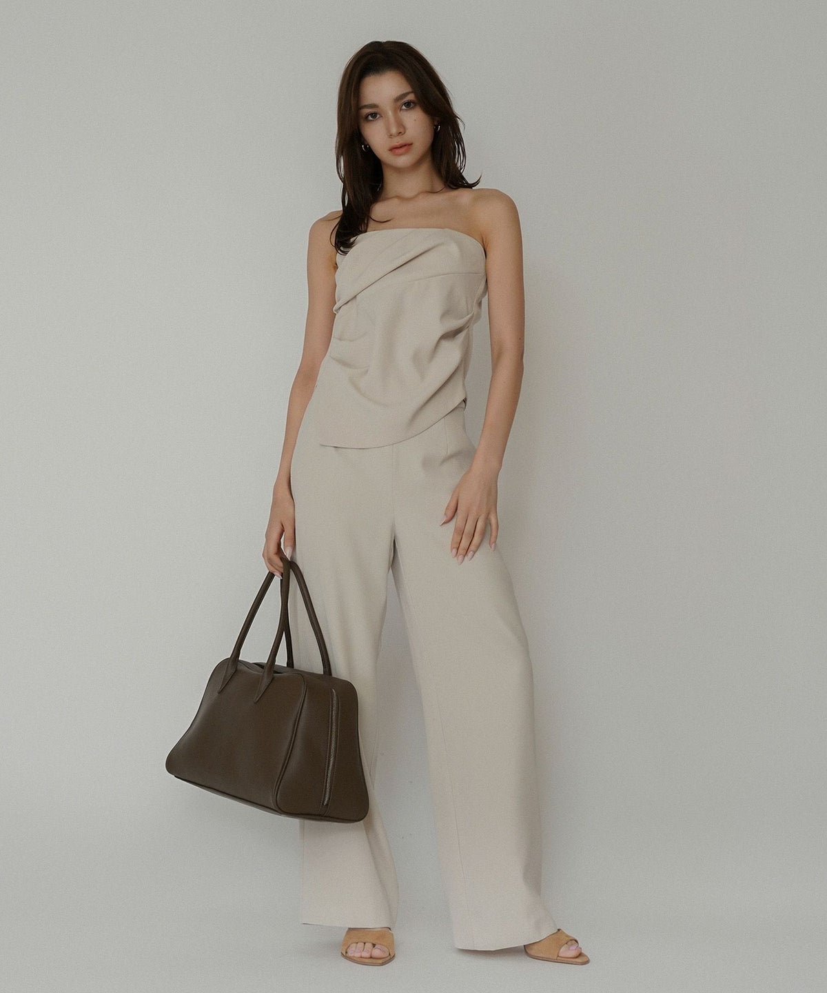 タック ドレープ サテン ベアトップス KINO THE KEI