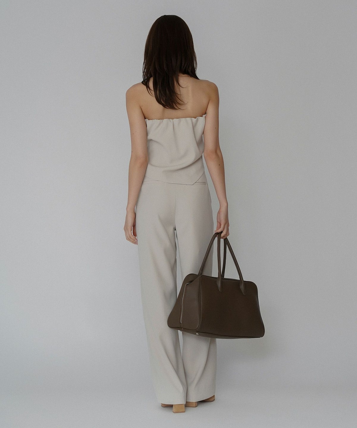 タック ドレープ サテン ベアトップス KINO THE KEI