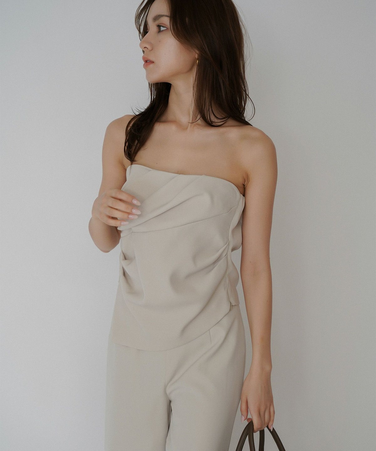 タック ドレープ サテン ベアトップス KINO THE KEI