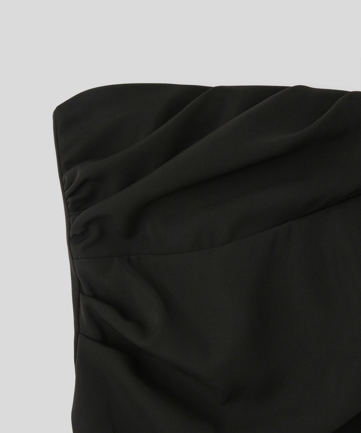 タック ドレープ サテン ベアトップス KINO THE KEI