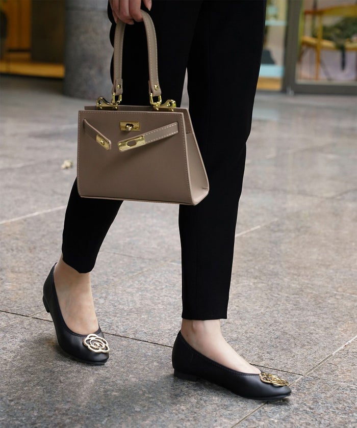 フラワー バックル フラットシューズ ミックス ベージュ ブラック S M L LL