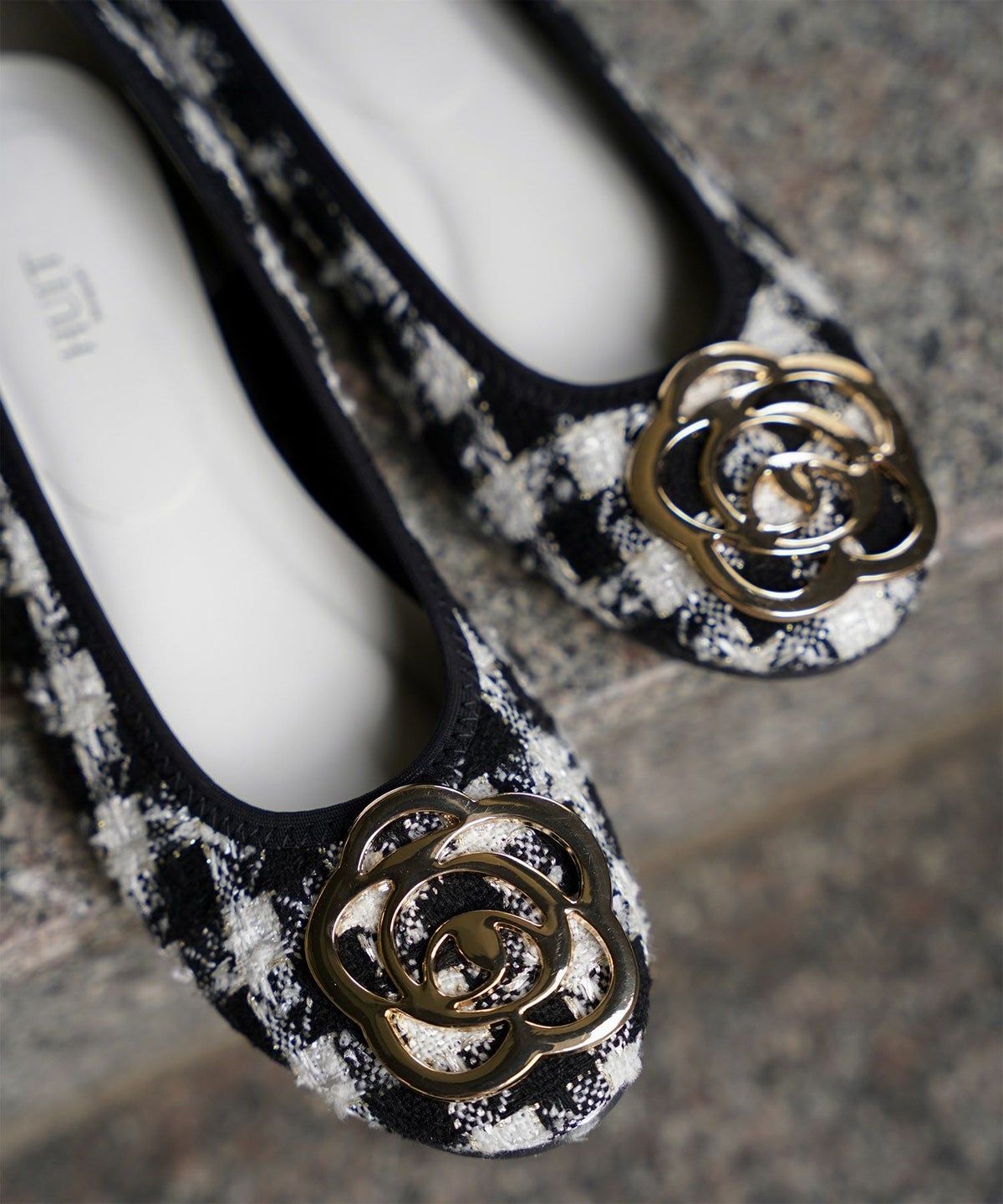 フラワー バックル フラットシューズ ミックス ベージュ ブラック S M L LL