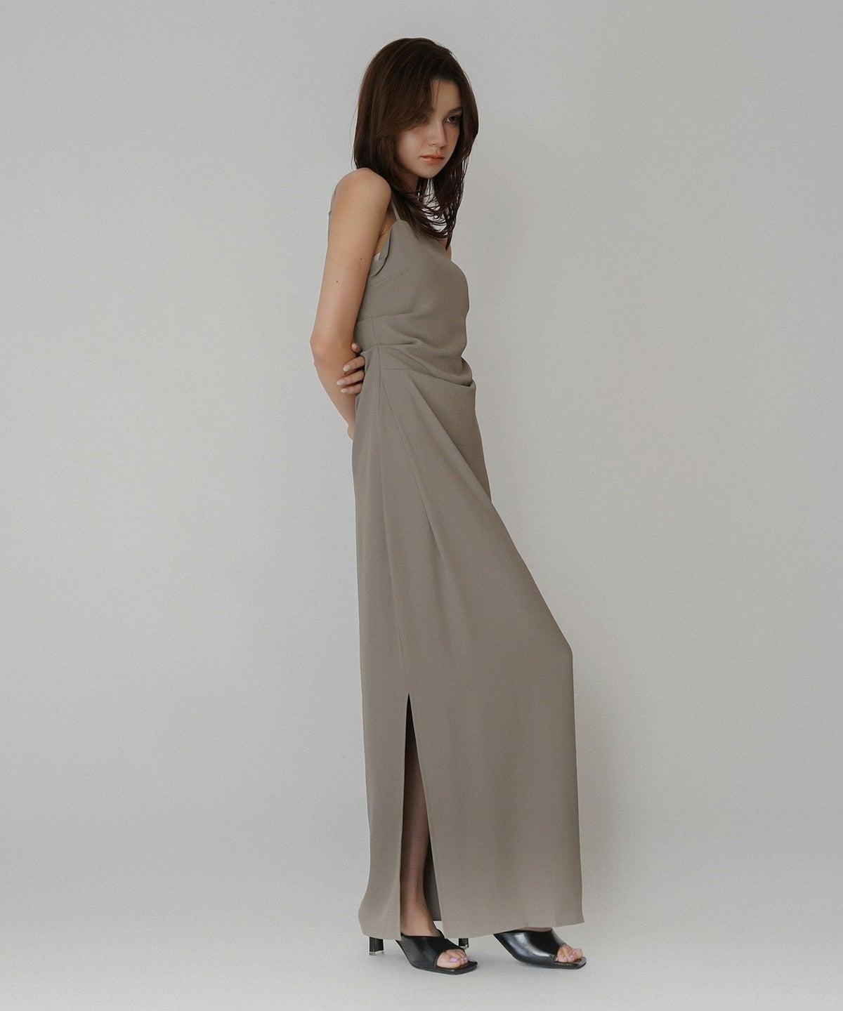 デザイン タック スリット キャミワンピース KINO THE KEI