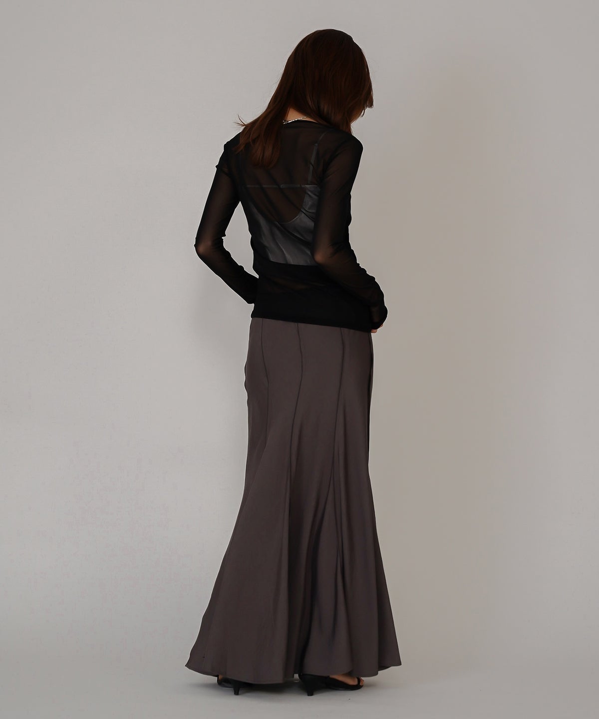 サテン クロップド カップ付き トップス KINO THE KEI