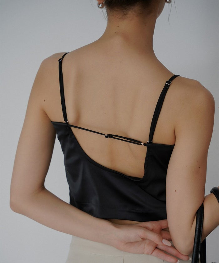 サテン クロップド カップ付き トップス KINO THE KEI