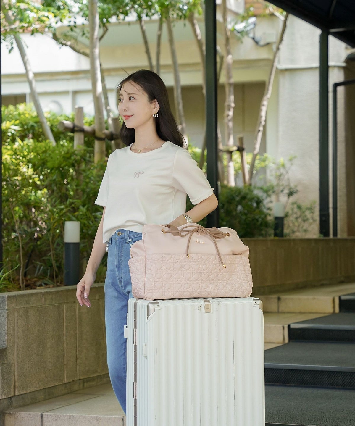 バッグ/トート/旅行/トラベル/撥水/ナイロン/マザーズバッグ/通勤/通学/A4/多機能/コードホール/アイボリー/ピンク/ストロベリーミルク/ブラック/バイカラー/配色/リボン/レザー/ゴールド/ファスナー/キャリー/ママバッグ/ピンク/新色/ヒット/人気/帰省/おしゃれ