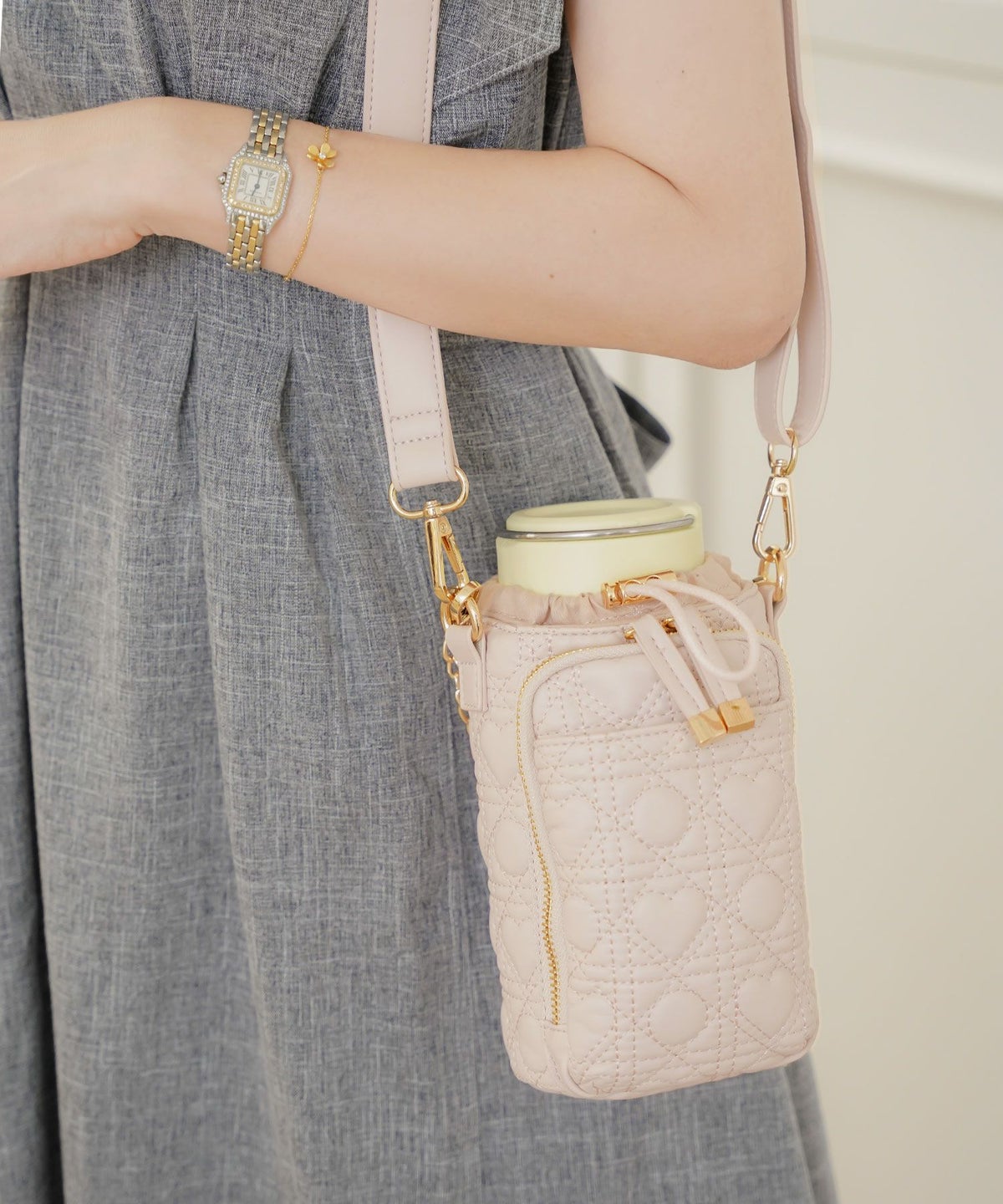 500ml600mlおしゃれキルティングギフトケースショルダードリンクホルダーハートキルティングフェミニンペットボトルカバーペットボトルケースペットボトルホルダーボトルケースボトルホルダーレディース保冷ショルダー保冷バッグ保冷ボトルケース合皮夏斜めがけ水筒カバー