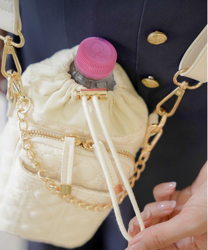 500ml600mlおしゃれキルティングギフトケースショルダードリンクホルダーハートキルティングフェミニンペットボトルカバーペットボトルケースペットボトルホルダーボトルケースボトルホルダーレディース保冷ショルダー保冷バッグ保冷ボトルケース合皮夏斜めがけ水筒カバー