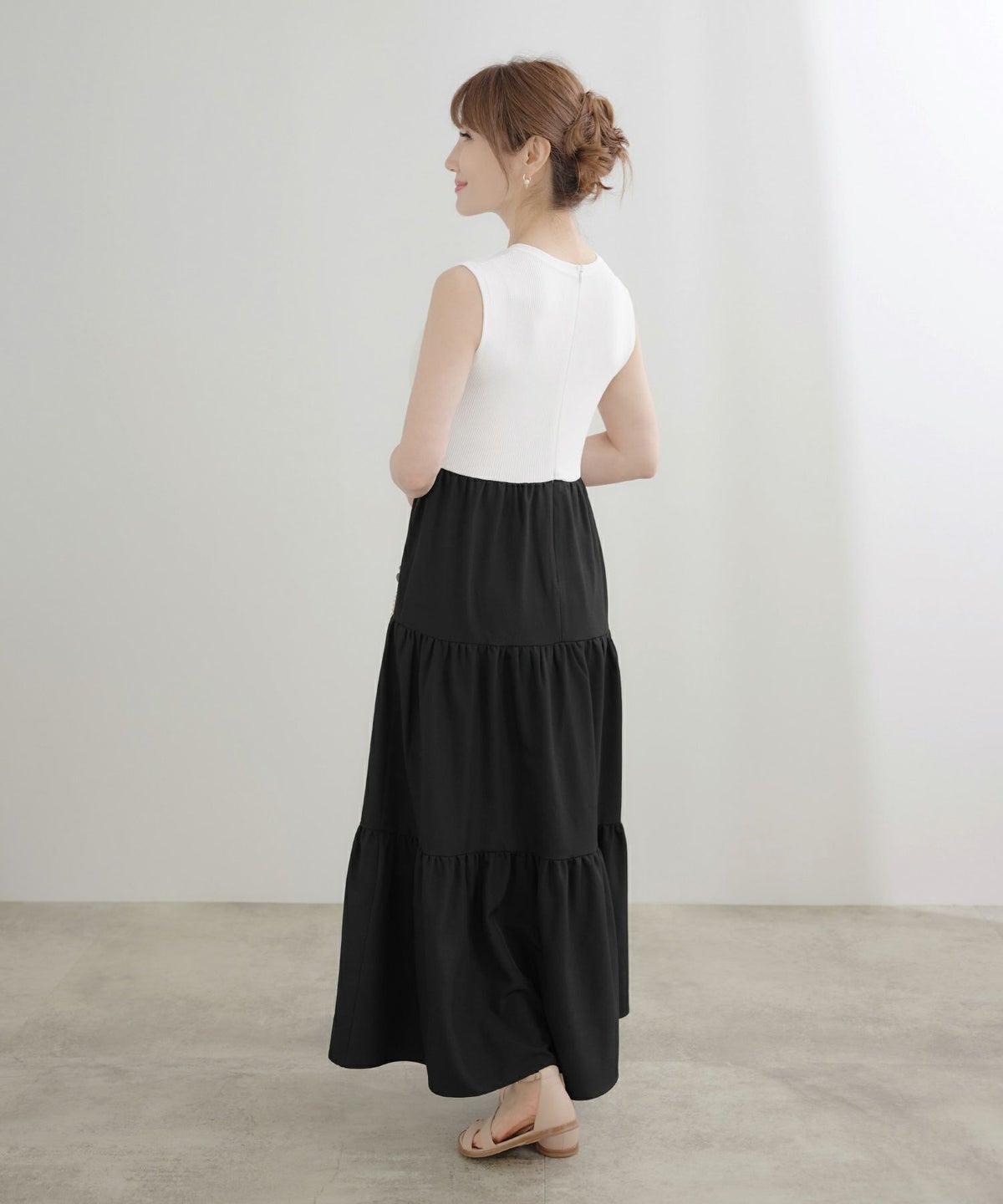 手洗い可かわいい上品きれいめ大人カジュアルシンプルノースリーブ異素材体型カバーフレアジョイントスペース