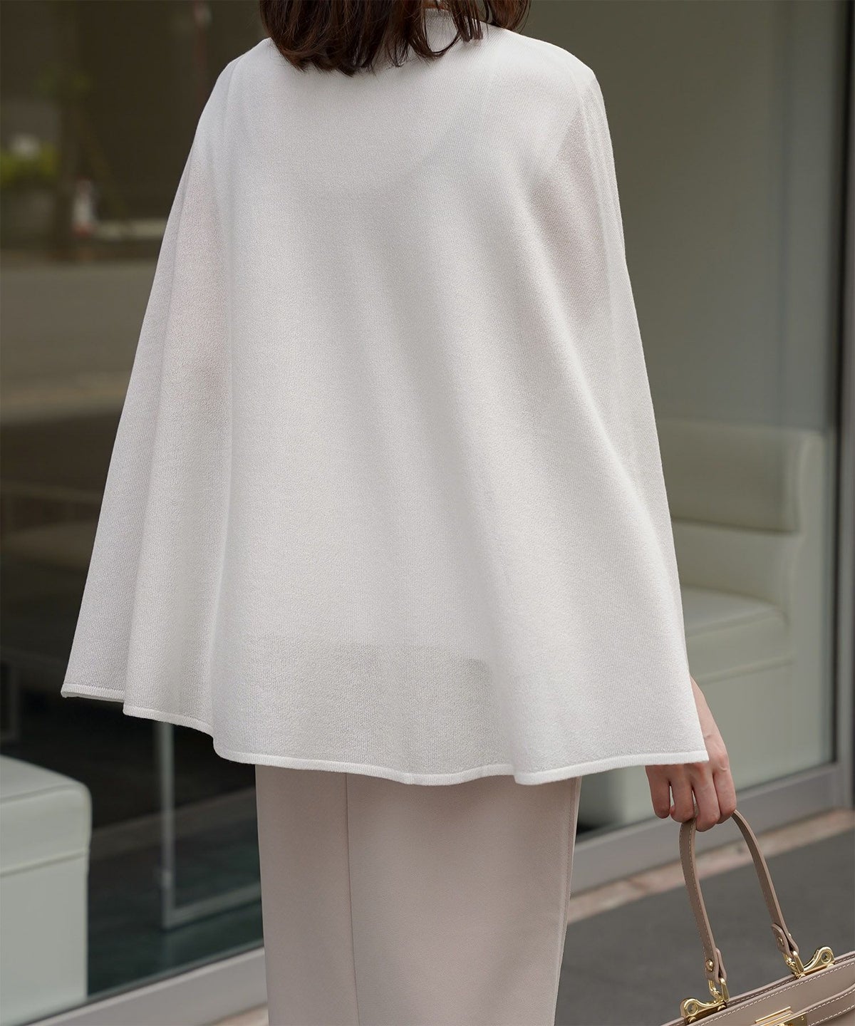 ケープ ニット カーディガン HUIT ホワイト/ベージュ/ブラック レディース シアー 薄手 ラメ オフィス 冷房対策 きれいめ 洗える