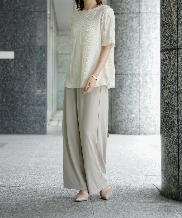 プリーツ トップス HUIT レディース ブラウス 半袖 アイボリー ライトグレー ブラック