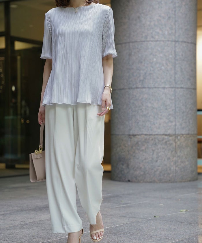 プリーツ トップス HUIT レディース ブラウス 半袖 アイボリー ライトグレー ブラック