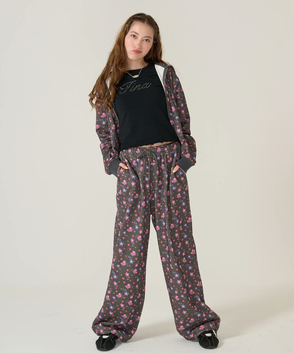 ラインストーン/ Tシャツ /トップス/ブラック