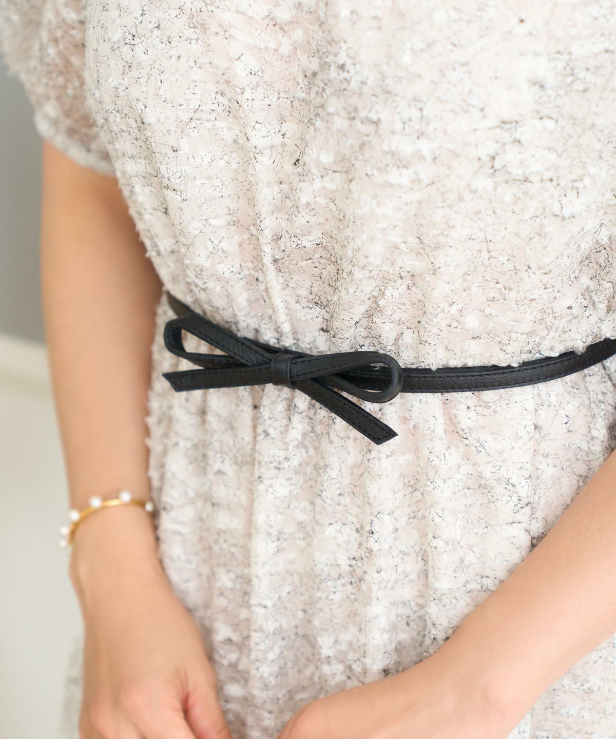 レザーリボンモチーフ細ベルト牛革