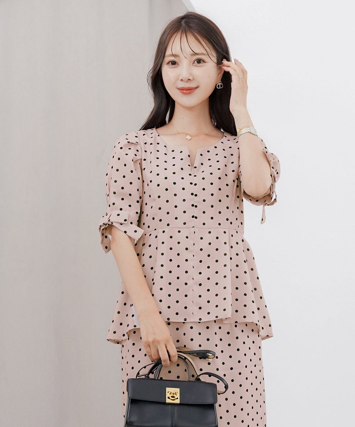 レディースブラウストップスペプラムフロントファスナー袖リボンウエストゴムパンツスタイルオフィスカジュアルドット柄半袖5分袖薄手真夏春夏秋フェミニン上品カジュアルエレガント