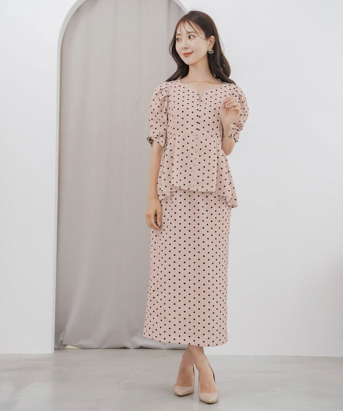レディースブラウストップスペプラムフロントファスナー袖リボンウエストゴムパンツスタイルオフィスカジュアルドット柄半袖5分袖薄手真夏春夏秋フェミニン上品カジュアルエレガント