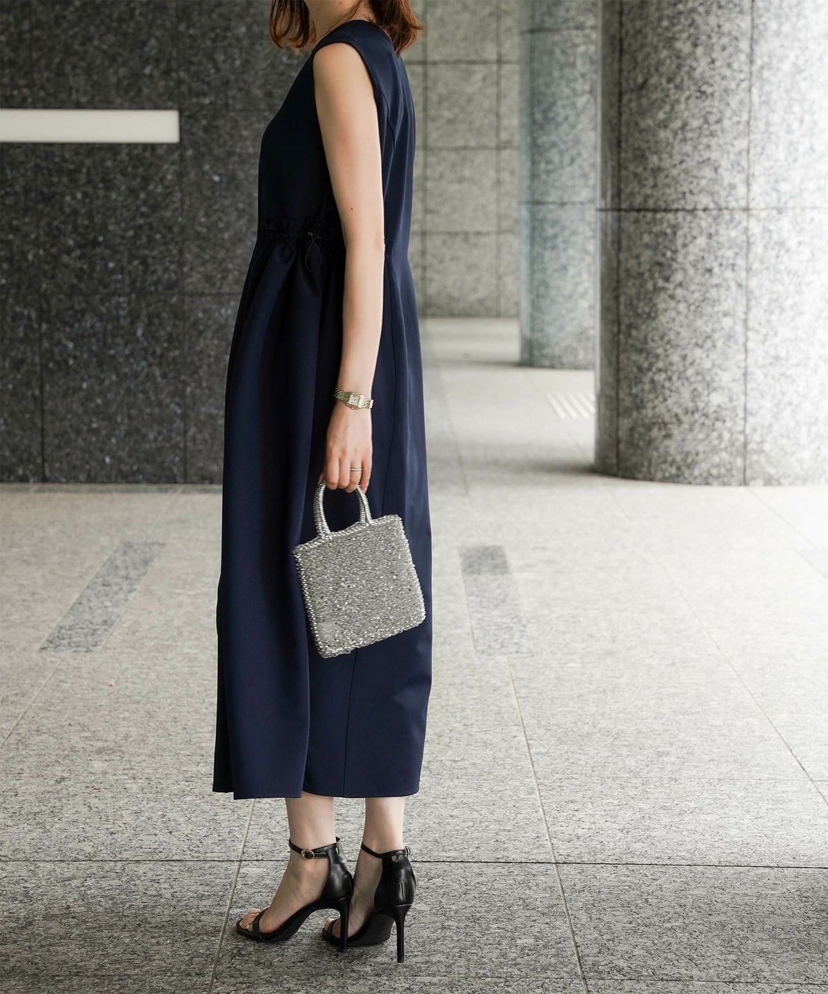 レディース 夏 サマーワンピース 薄手 ドロスト きれいめ 洗える/ホワイト/ネイビー/ブラック/S/M/前後2way/ノースリーブ