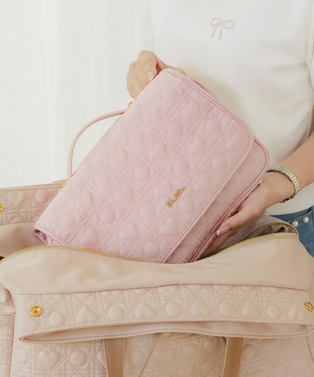 バッグ小物旅行ポーチトラベルポーチ吊り下げ旅行用洗面用具トイレサニタリーバッグ大容量撥水フック付きトラベルおしゃれメッシュポケット多機能仕分けゴムバンドコテヘアアイロンベージュピンクモカブラウン