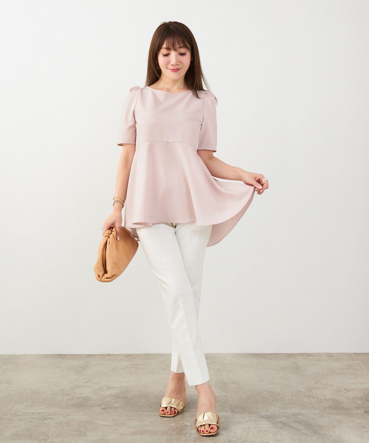 手洗い可日本製かわいい上品きれいめ大人カジュアルオフィスシンプルペプラム体型カバージョイントスペース