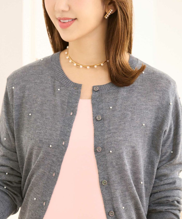 トップス ニット レディース カーディガン 長袖 パール 大人 オフィス きれいめ かわいい 秋冬 グレー 黒 ジョイントスペース