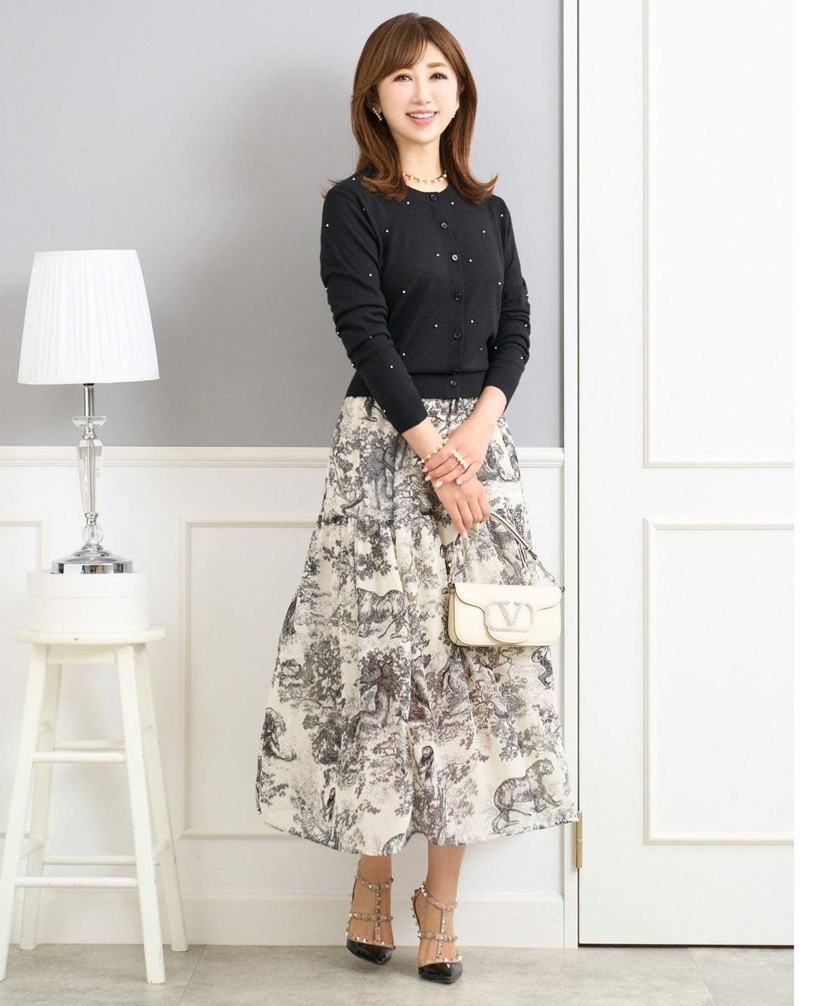 トップス ニット レディース カーディガン 長袖 パール 大人 オフィス きれいめ かわいい 秋冬 グレー 黒 ジョイントスペース