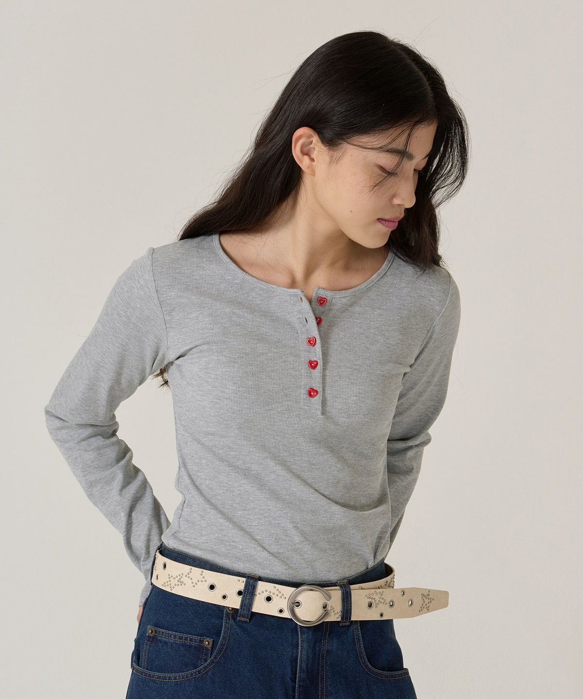 ハートボタン/ヘンリーネック/ロンT/ホワイト