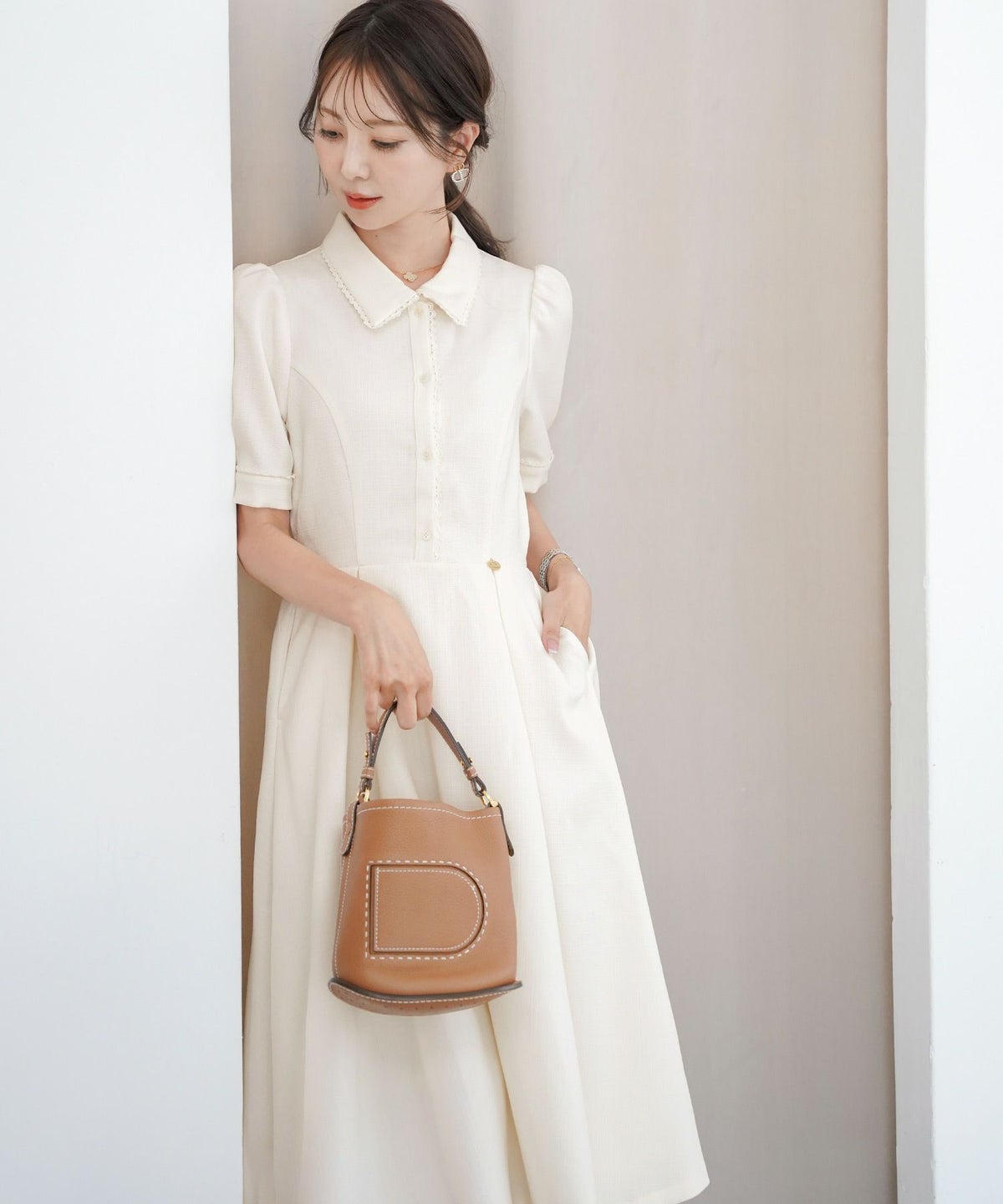 ワンピース襟付きレースピコレースフレアワンピースパネルライン半袖パフスリーブ袖口カフスタック上品大人フェミニンきれいめオリジナルチャーム付きアイボリーピンクネイビー