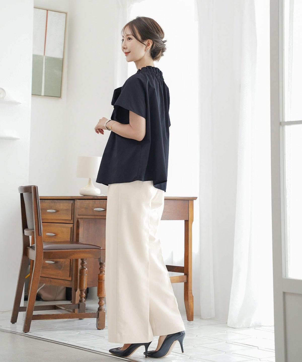 レデイースブラウストップスボウタイリボンドロスト半袖フレアスリーブバタフライスリーブ春夏フレアAラインホワイトネイビー上品綺麗めカジュアルフェミニン