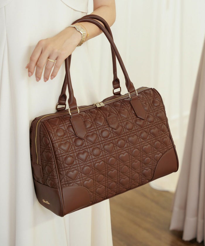 大容量レディースボストンバッグ旅行1泊2日2泊3日マザーズバッグ合皮キルティングハートキルティングフェミニンおしゃれバッグトラベルバッグ機内持ち込み軽量大人かわいい旅行バッグ