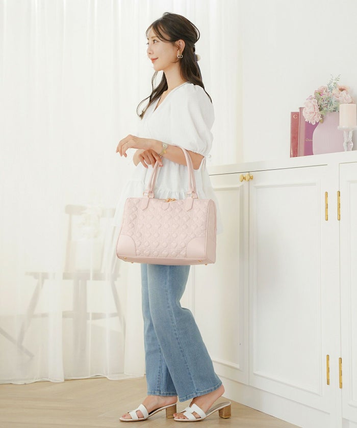大容量レディースボストンバッグ旅行1泊2日2泊3日マザーズバッグ合皮キルティングハートキルティングフェミニンおしゃれバッグトラベルバッグ機内持ち込み軽量大人かわいい旅行バッグ