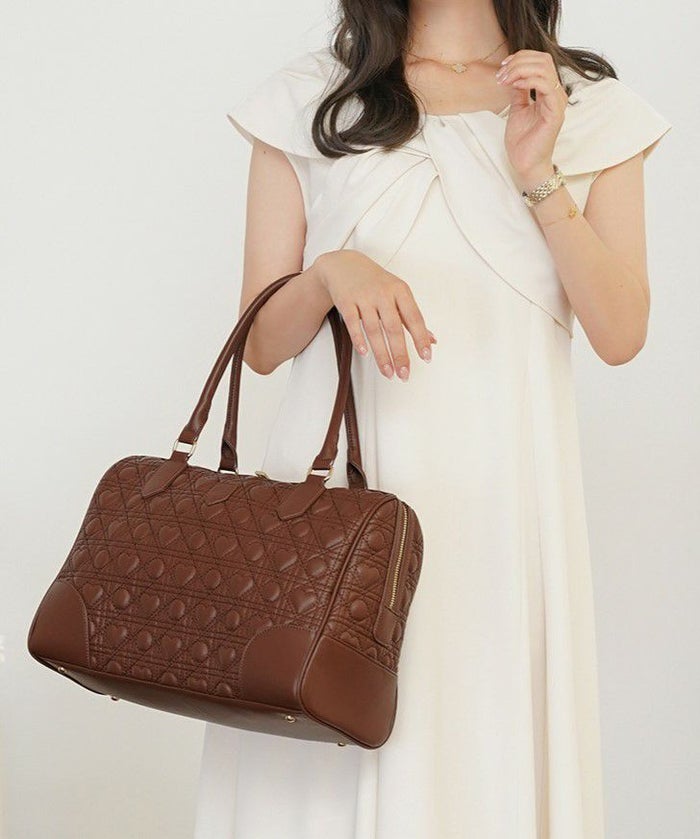 大容量レディースボストンバッグ旅行1泊2日2泊3日マザーズバッグ合皮キルティングハートキルティングフェミニンおしゃれバッグトラベルバッグ機内持ち込み軽量大人かわいい旅行バッグ