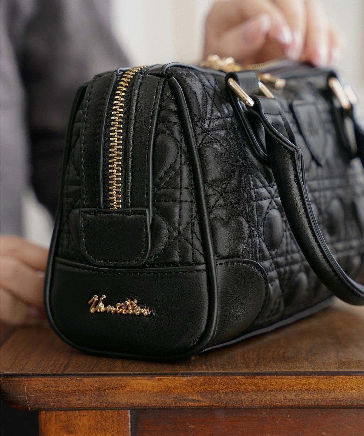 ミニボストンバッグポシェットショルダーバッグミニバッグレディース斜めがけミニサイズサブバッグコンパクト合皮ハートキルティングフェミニンおしゃれバッグかわいい小さめデイリー