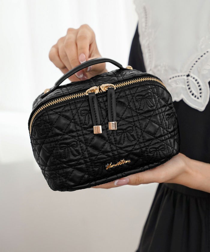 レディース雑貨ポーチ収納コスメ化粧品バニティサニタリーリボンキルティング小物グッズ旅行オシャレかわいいピンクブラックオールシーズンレザー合皮