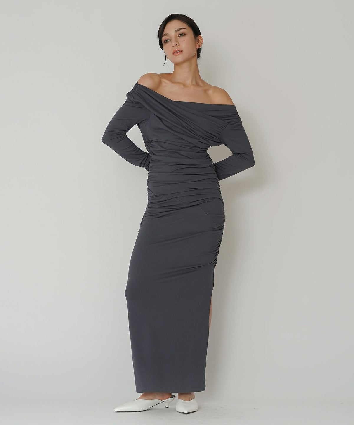 オフショル シャーリング ギャザー ワンピース KINO THE KEI 全4色｜ktk331-0100【1】