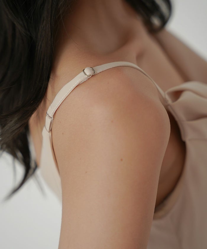 ディナー リゾート エレガント 大人 キャミワンピ バックオープン 結婚式 二次会コーデ サテン KINO THE KEI