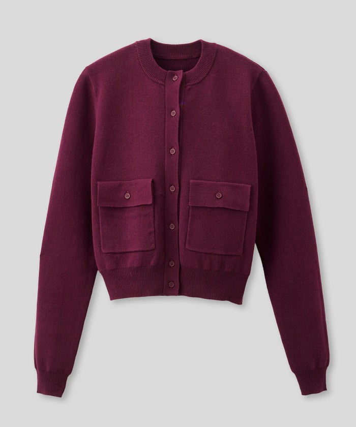 ニットトップス コンパクトカーデ ショート丈 ブランドロゴ付き タイトトップス 韓国風 綺麗め 細見え カジュアル KINO THE KEI