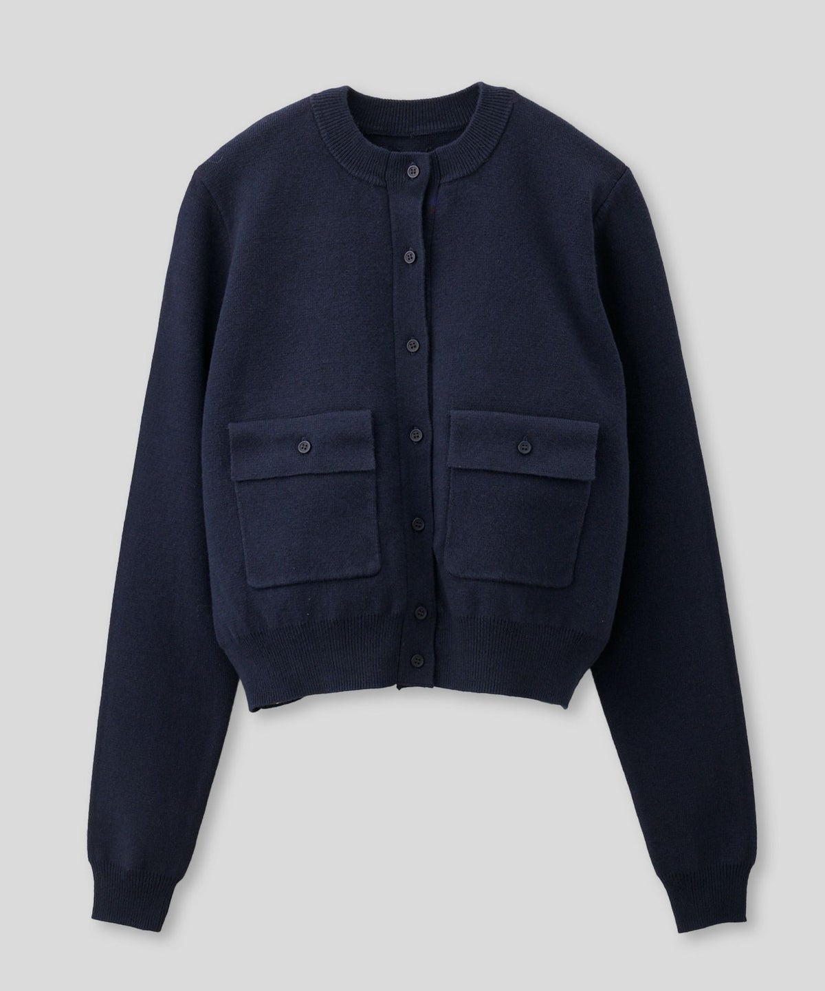 ニットトップス コンパクトカーデ ショート丈 ブランドロゴ付き タイトトップス 韓国風 綺麗め 細見え カジュアル KINO THE KEI